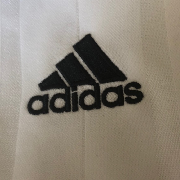 Adidas basketball shirt - Picture 2 of 6